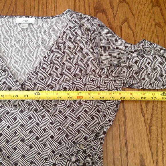 Plus Size Ann Taylor Loft Faux Wrap Black and White Weave Pattern Dress Size 14 - Picture 8 of 15